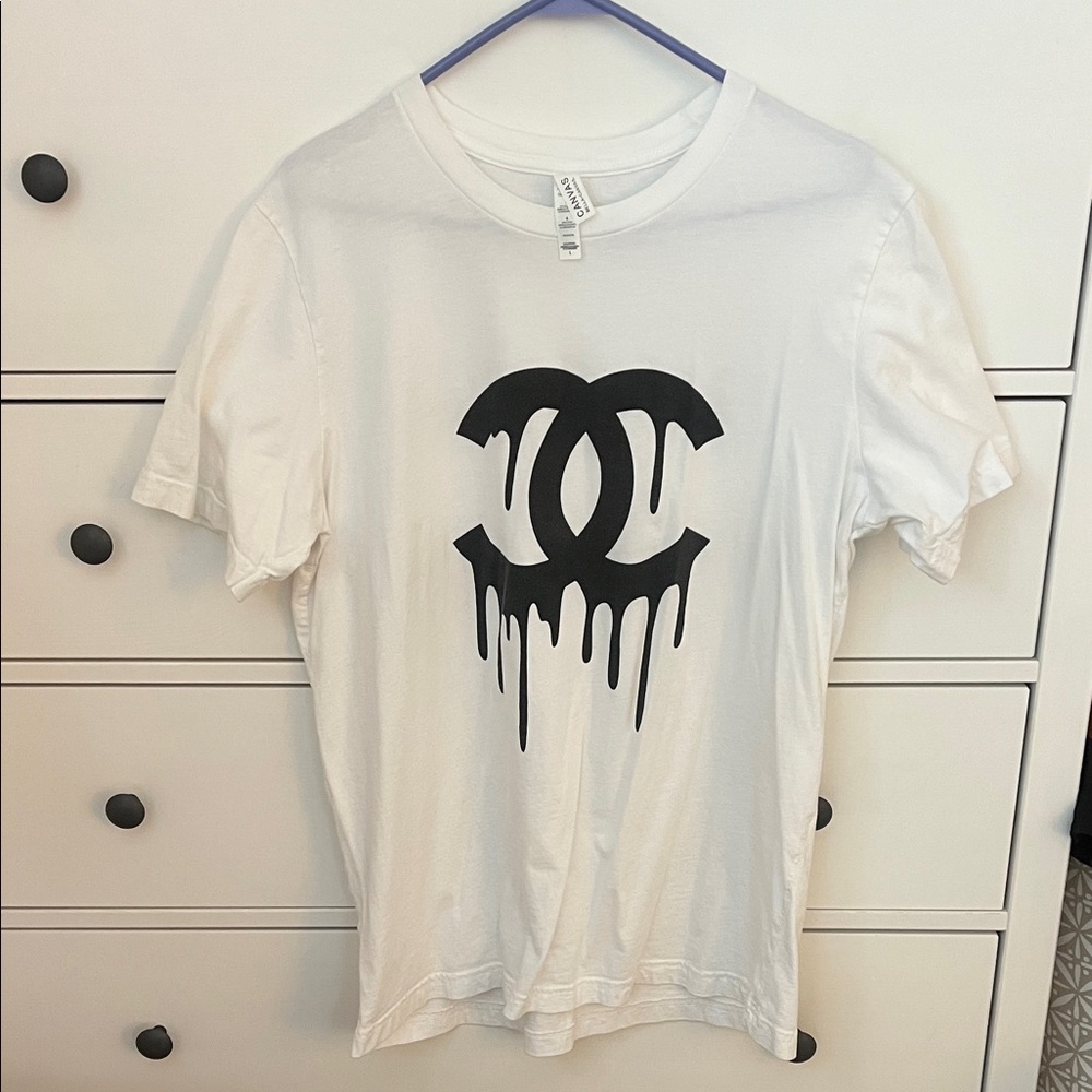 CC Chanel inspired Dripping Logo
